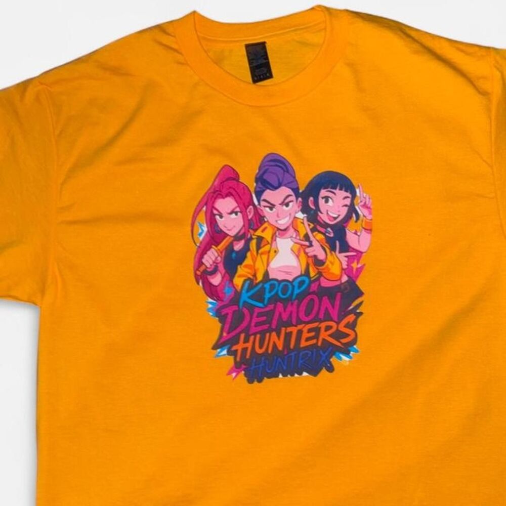 Women's MEDIUM Gold-ish K-pop Demon Hunters T-shirt